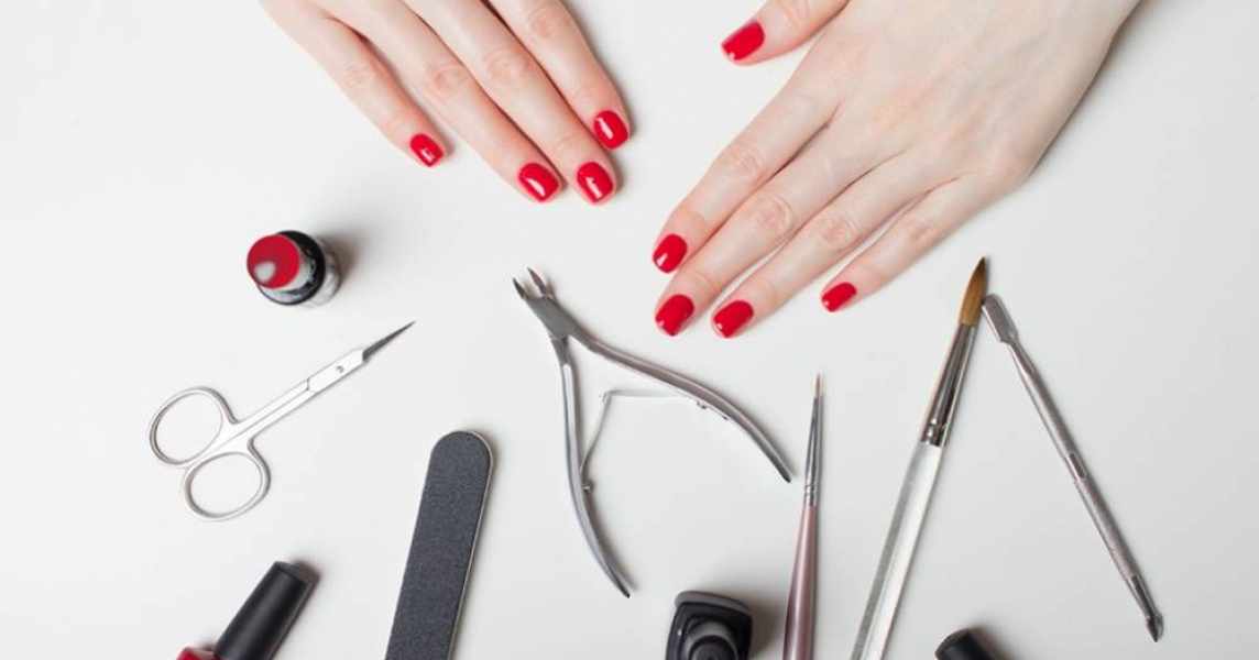 Что нужно для работы мастером маникюра