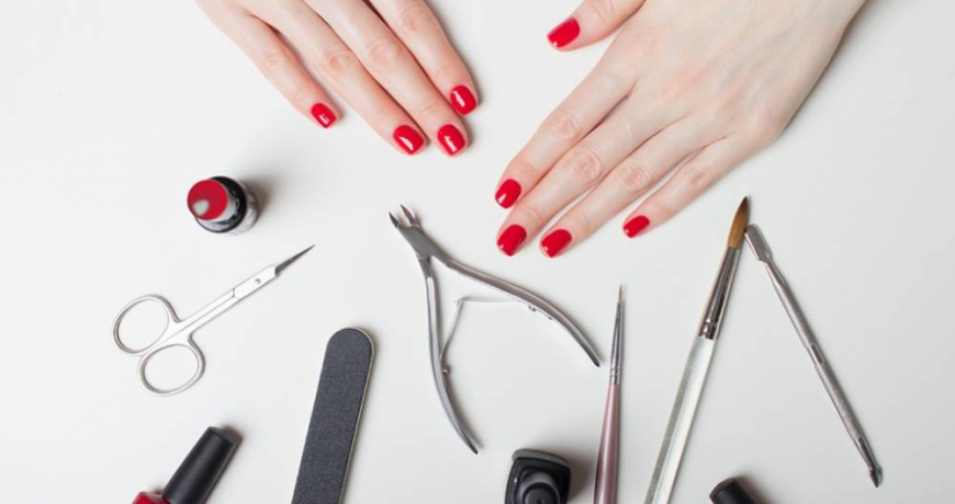 Что нужно для работы мастером маникюра