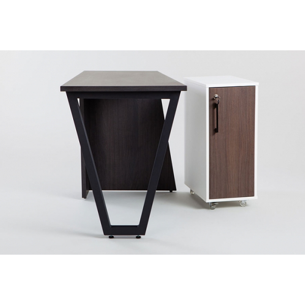 Маникюрный стол "Onix"